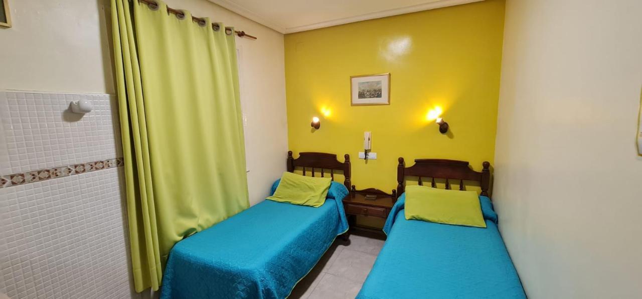 Hostal Ramon Y Cajal Valladolid Zewnętrze zdjęcie