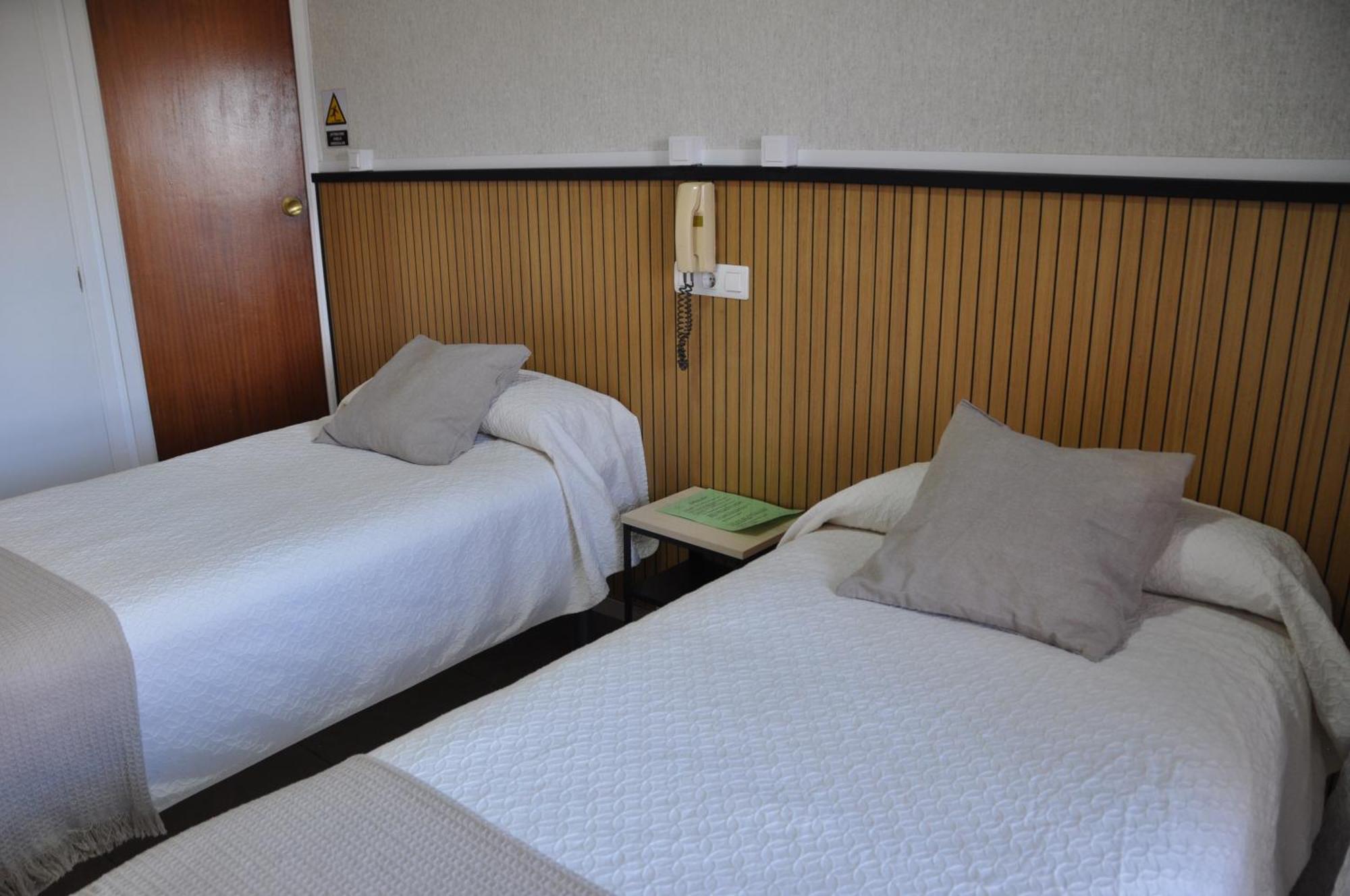 Hostal Ramon Y Cajal Valladolid Zewnętrze zdjęcie