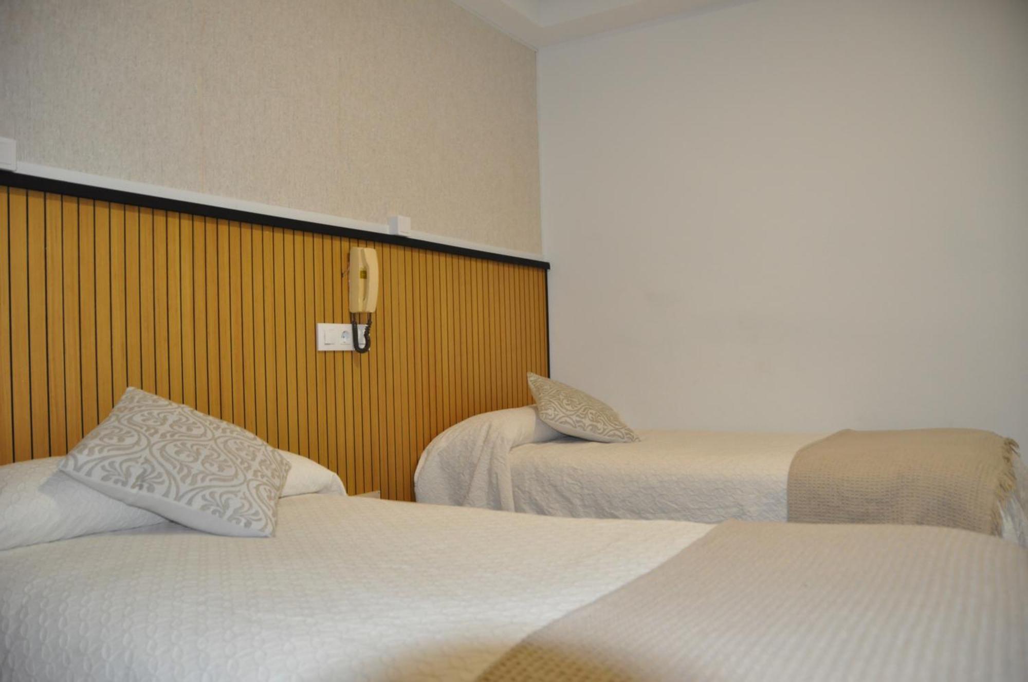 Hostal Ramon Y Cajal Valladolid Zewnętrze zdjęcie