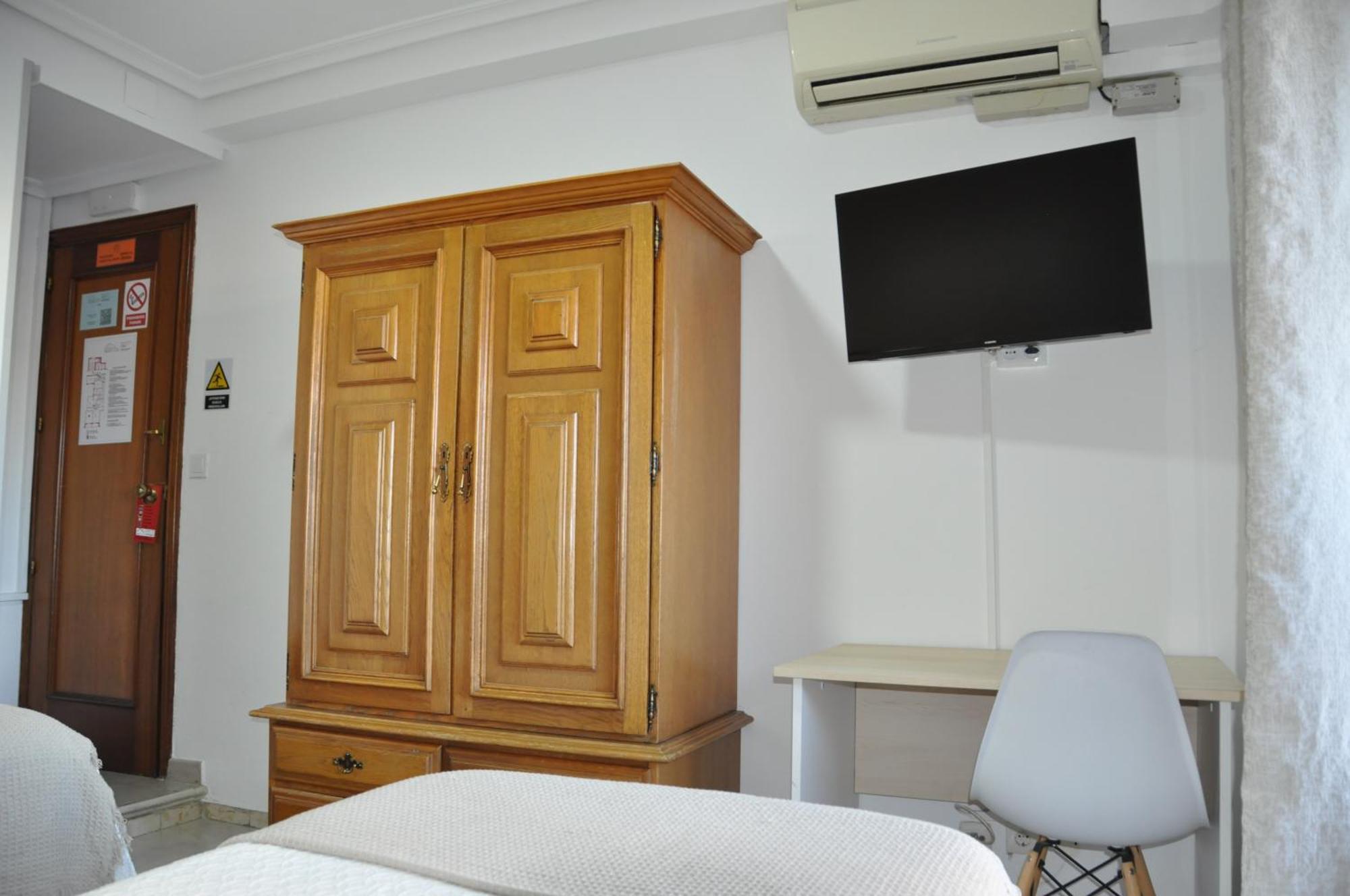Hostal Ramon Y Cajal Valladolid Zewnętrze zdjęcie