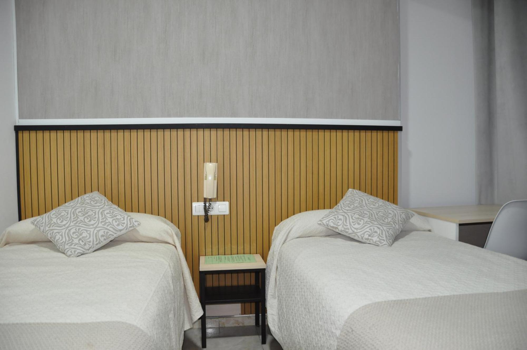Hostal Ramon Y Cajal Valladolid Zewnętrze zdjęcie