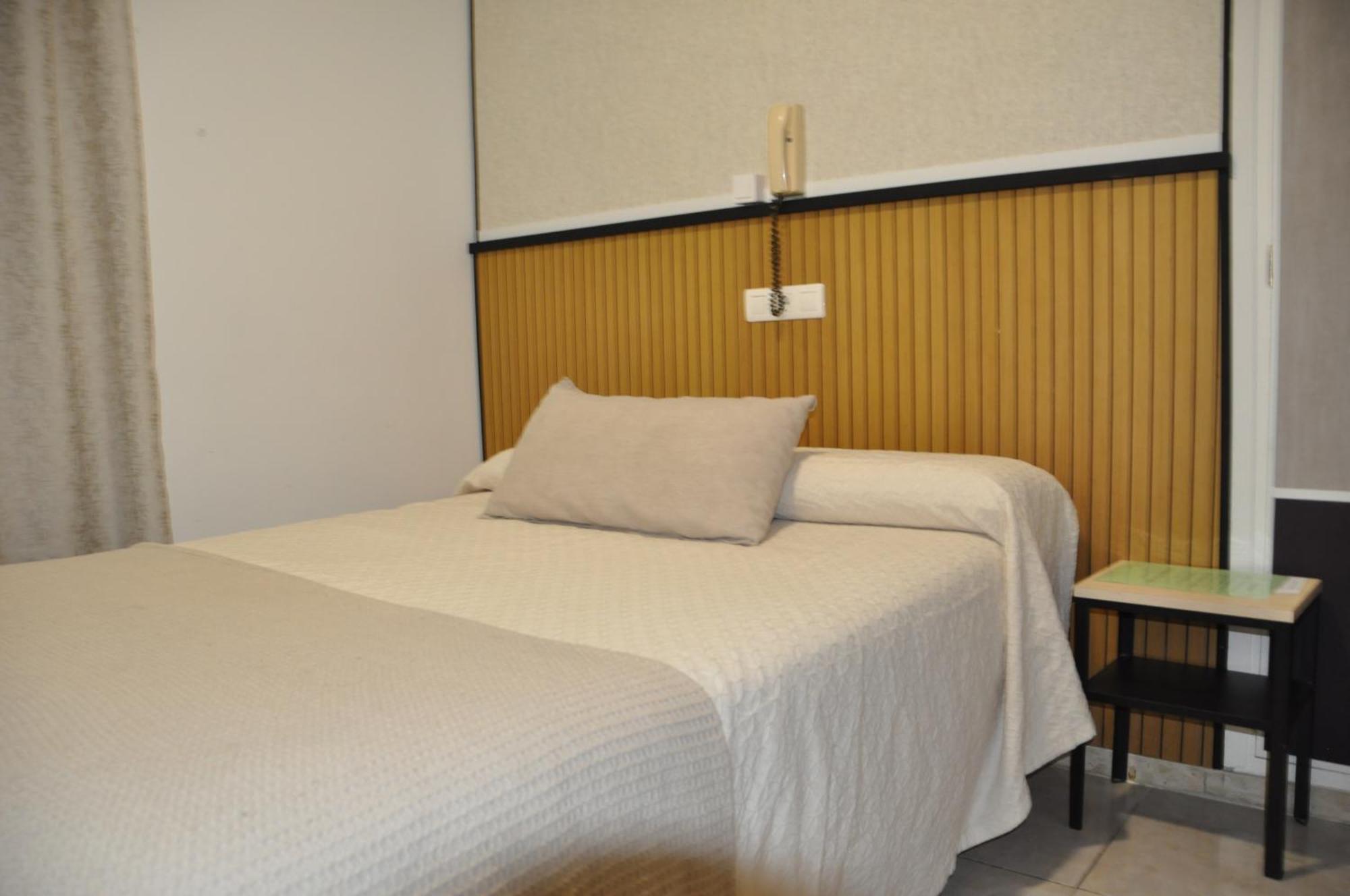 Hostal Ramon Y Cajal Valladolid Zewnętrze zdjęcie